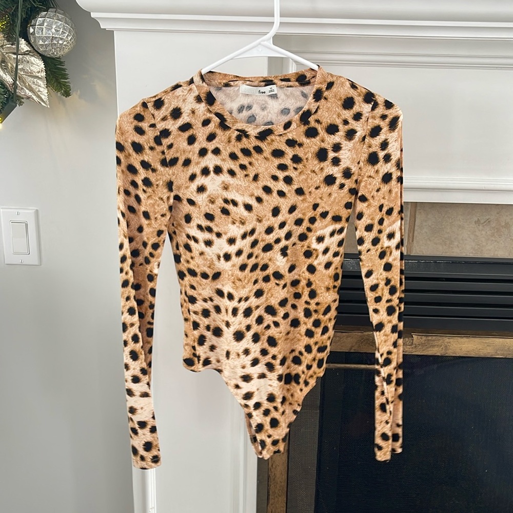 Aritzia Wilfred Free Nude Black Leopard Long Sleeve Bodysuit XS NWOT